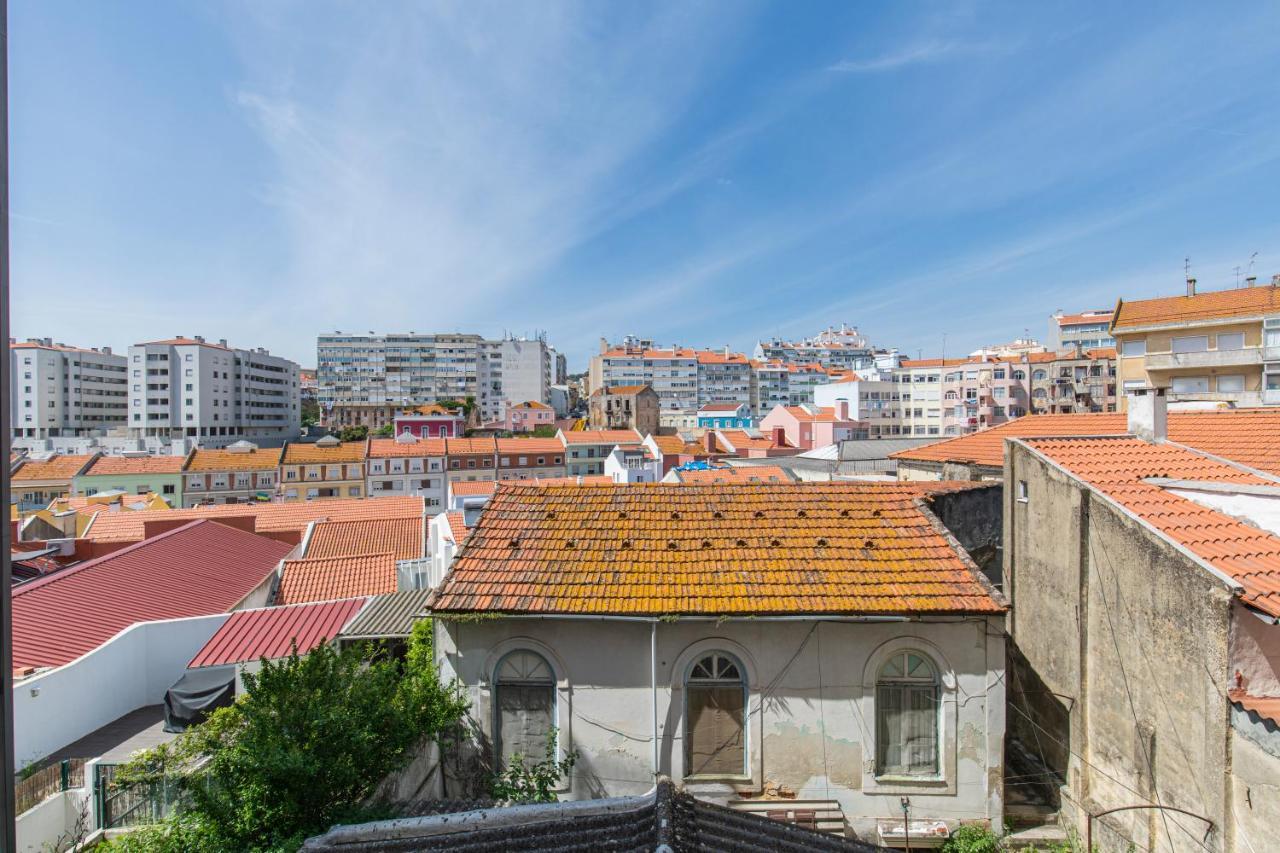 Typical 2Bdr Apartment In Lisbon By Lovelystay Esterno foto
