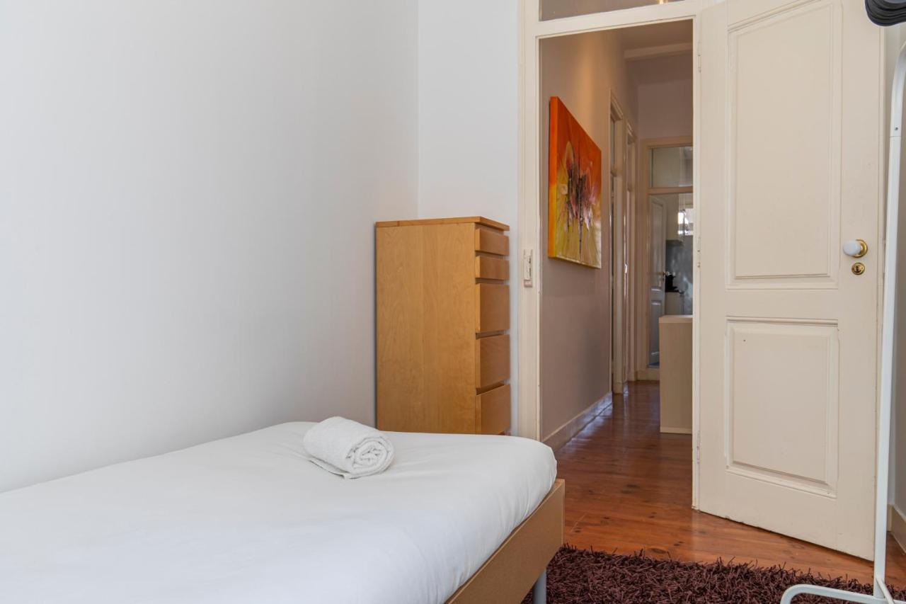 Typical 2Bdr Apartment In Lisbon By Lovelystay Esterno foto